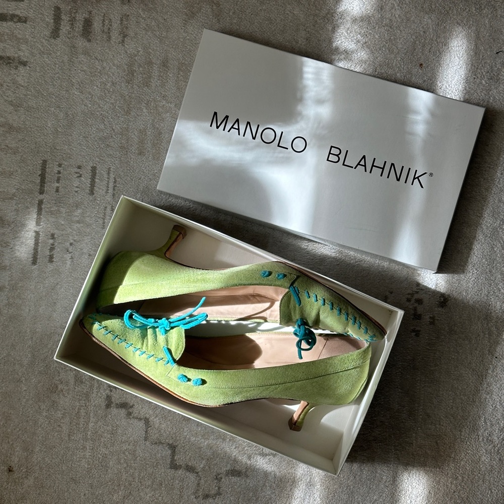 Vintage Y2K Kitten Heel Spring Loafers Manolo Blahnik pastel green/blue suede